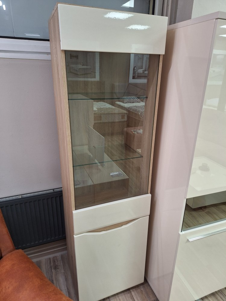 Vitrína Veneto V55/S - dub bardolino/béžová lesk