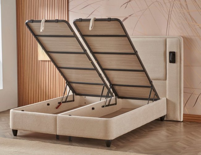 Čalouněná postel LUNA s matrací - světle béžová s perletí