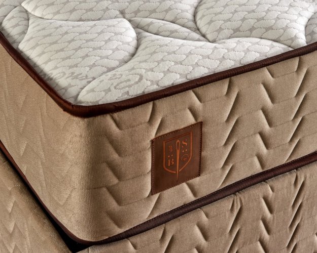 Čalouněná postel CASHMERE s matrací - šedobéžová