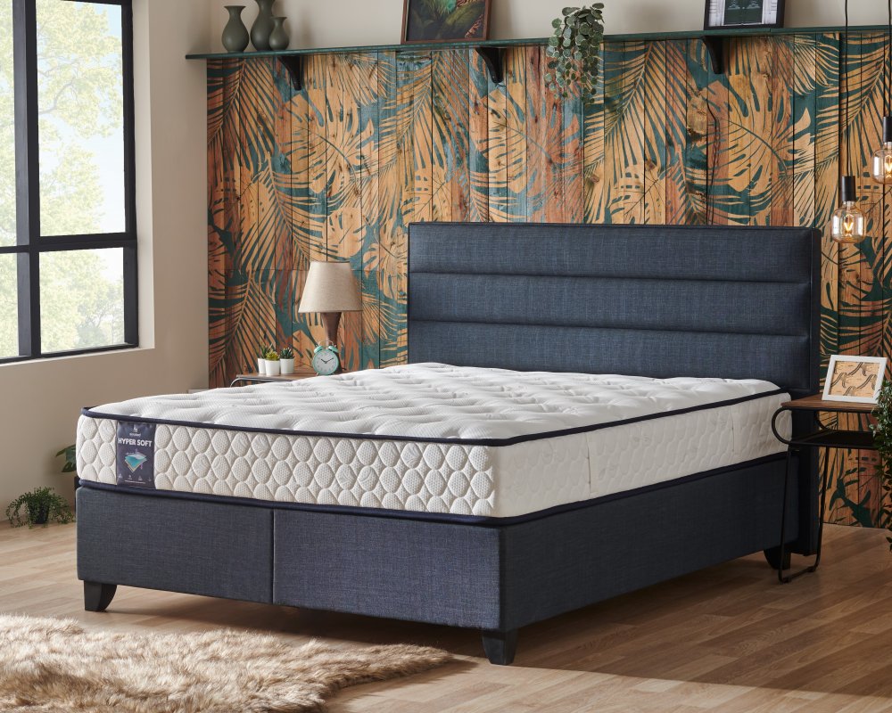 Čalouněná postel HYPERSOFT- modrá 140 × 200 cm